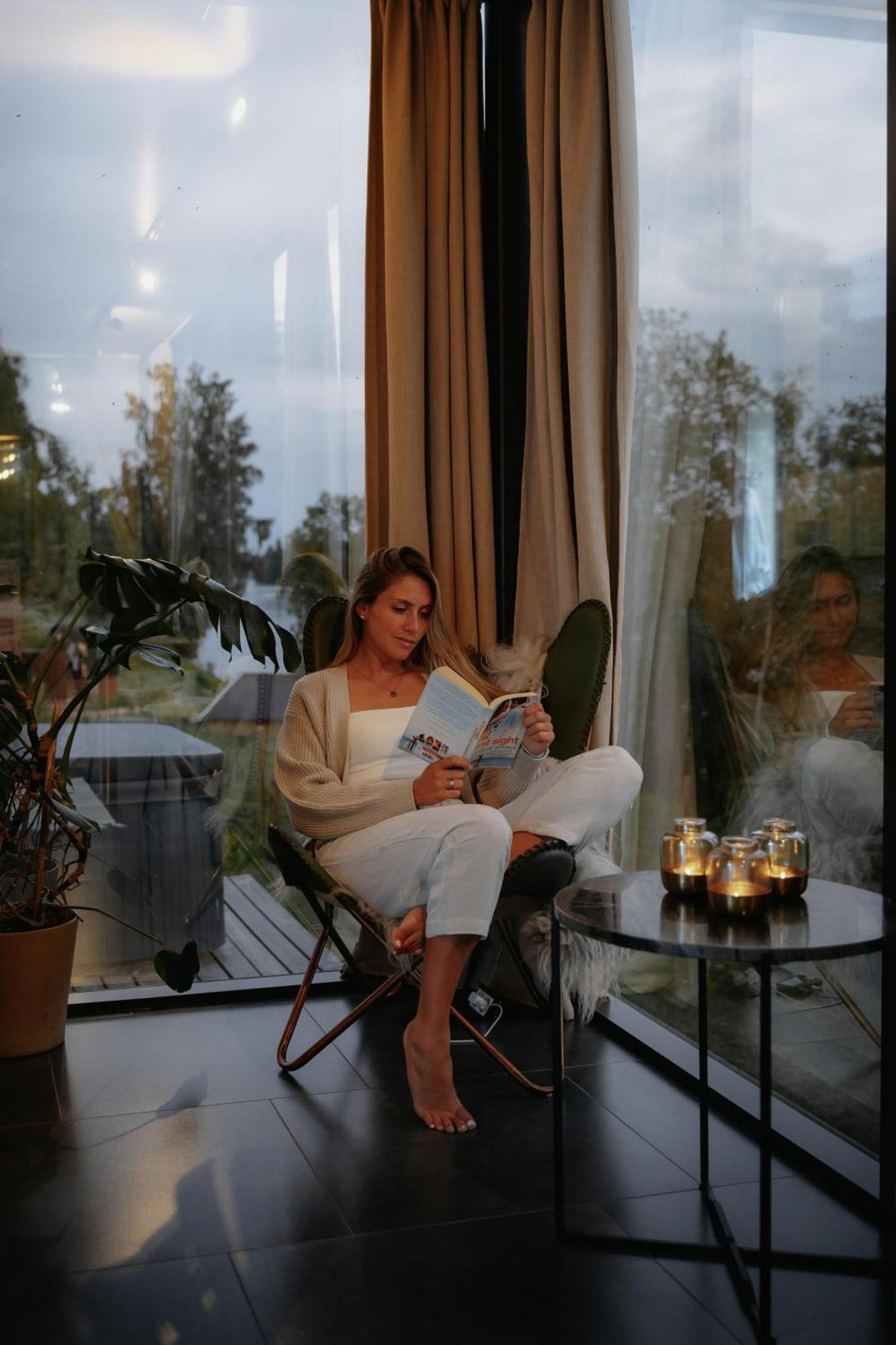 Wonderinn Riverside Arnes  Екстер'єр фото