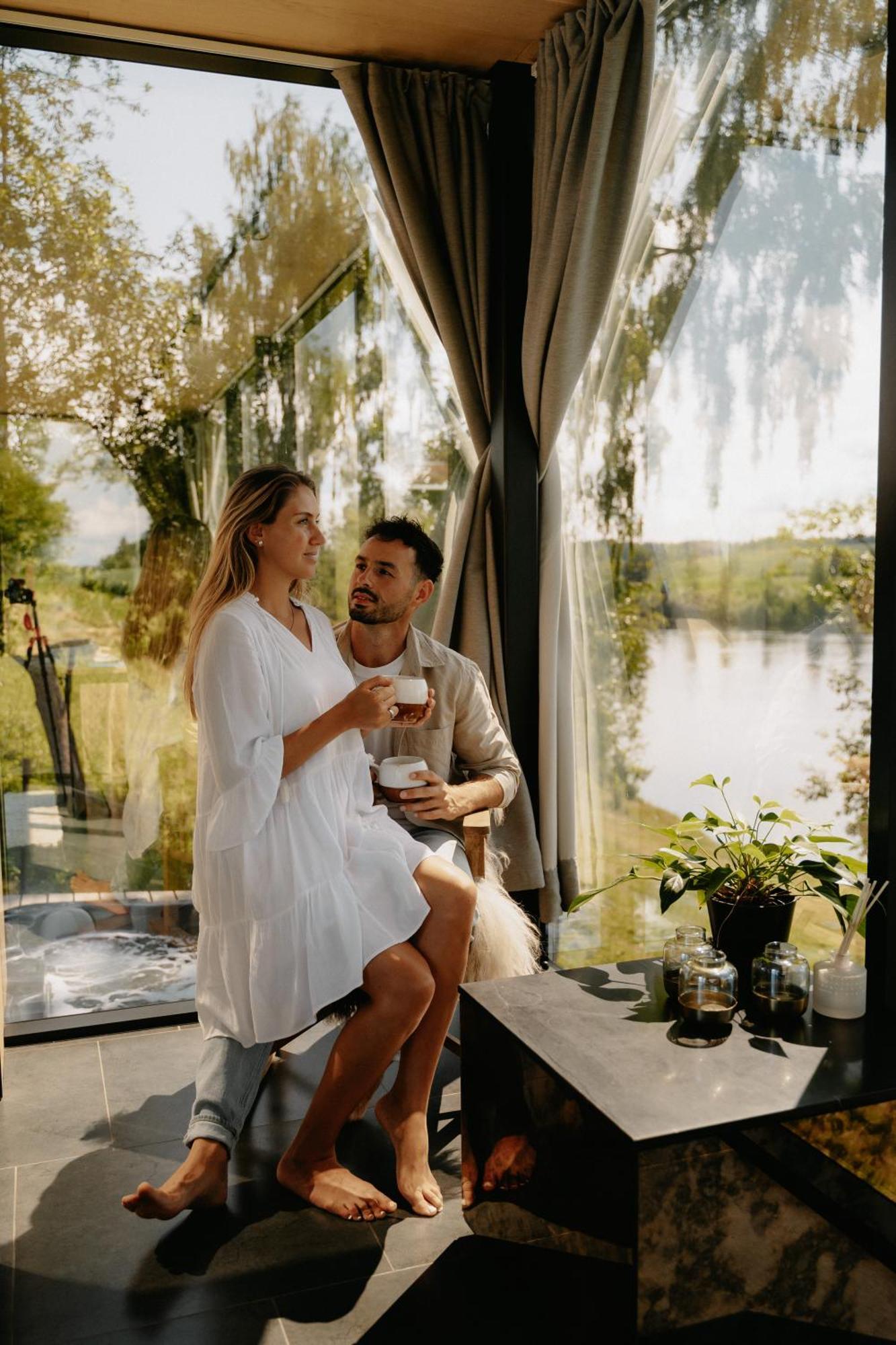 Wonderinn Riverside Arnes  Екстер'єр фото